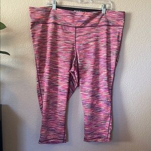 Ideology Woman Capri Leggings